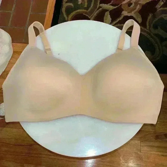 Women's Beige Auden 44C nude lightly lined wire free bra - Picture 1 of 4